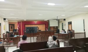 Sidang Pak Zainal Muttaqin
