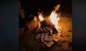 bakar undangan