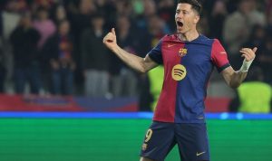 robert-lewandowski-celebration-barcelona.jpg Cristiano Ronaldo Minta Al-Nassr Datangkan Lewandowski ke Liga Arab Saudi!