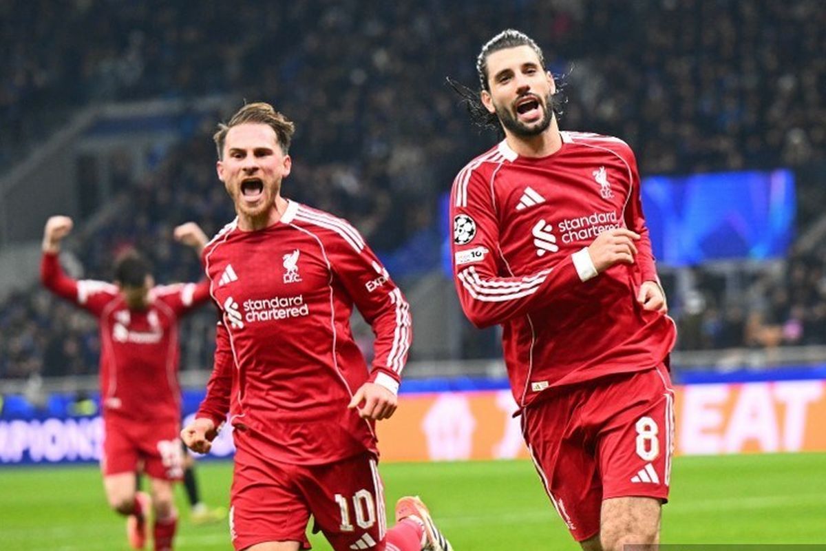 Para pemain Liverpool merayakan gol dengan penuh semangat saat menghadapi Inter Milan pada pertandingan Liga Champions.