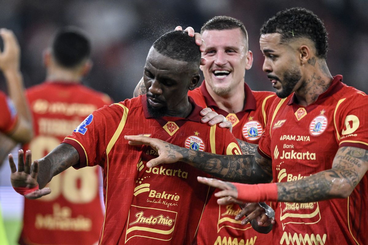 Selebrasi pemain Persija Jakarta dalam pertandingan Liga 1 Super League.
