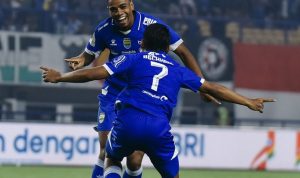 Selebrasi gol pemain Persib Bandung, David da Silva dan Beckham Putra, saat melakoni laga kandang di kompetisi Liga 1.