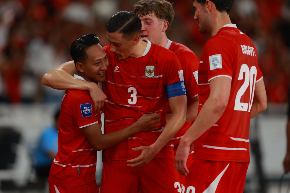 Pemain Timnas Indonesia merayakan gol dengan berpelukan dalam persiapan laga Indonesia vs Bulgaria di FIFA Series 2026.