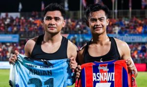 asnawi-arhan-ikon-pemain-timnas-indonesia-pesantren.jpg Asnawi Mangkualam dan Pratama Arhan, dua sosok inspiratif pemain Timnas Indonesia.