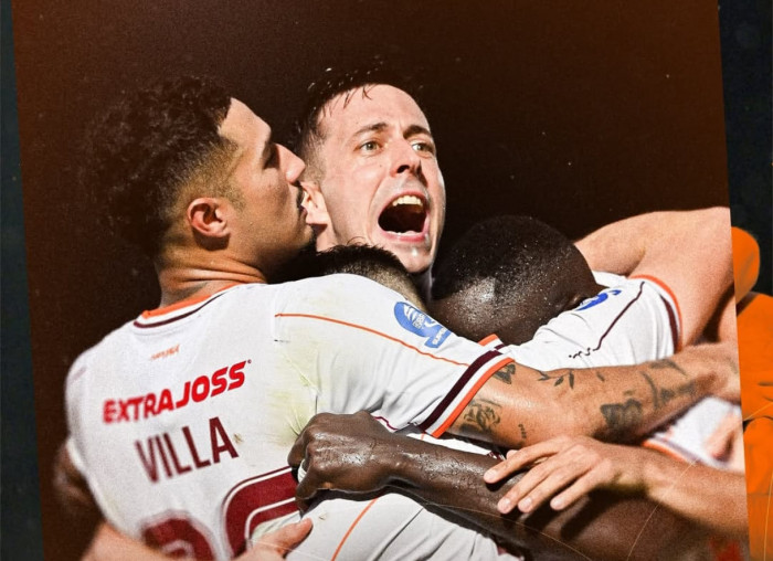 Skuat Persib Bandung melakukan persiapan taktik menjelang laga tandang melawan Bhayangkara FC.