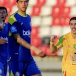 Pemain Persebaya melakukan selebrasi setelah mencetak gol dalam kemenangan telak 4-0 atas Arema FC.