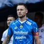 Marc Klok, jenderal lapangan tengah sekaligus kapten Persib Bandung, siap pimpin tim pertahankan posisi di klasemen.