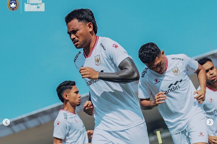 Sesi latihan intensif Timnas Indonesia yang kini tengah mendapat sorotan tajam dari media Vietnam jelang laga FIFA Matchday 2026.