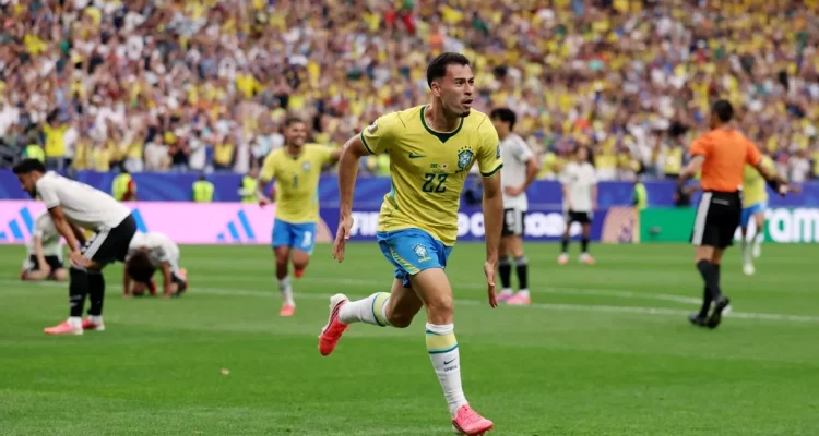 Ekspresi kegembiraan Gabriel Martinelli usai membobol gawang Jepang, membawa Brasil menang 2-1 dan menyegel tempat di babak 16 besar.