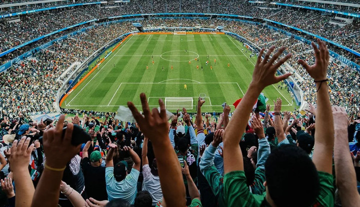 FIFA memberlakukan regulasi ketat terkait keamanan penonton, termasuk aturan membawa botol minum di area stadion Piala Dunia 2026.