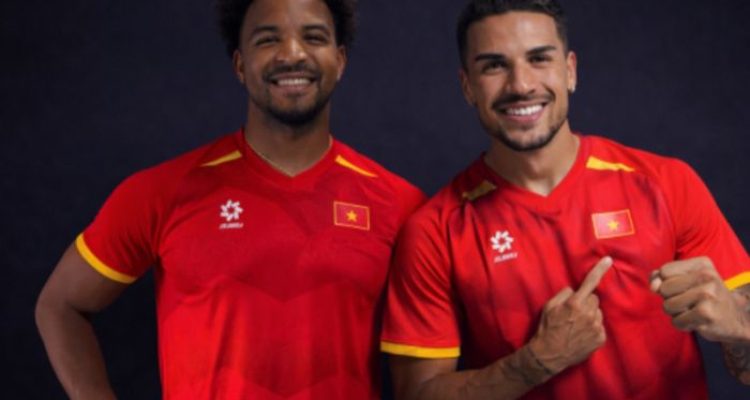 pemain-debutan-naturalisasi-timnas-vietnam.webp Amunisi baru timnas Vietnam yang diperkuat oleh barisan pemain naturalisasi guna mendongkrak performa tim di kancah Asia.