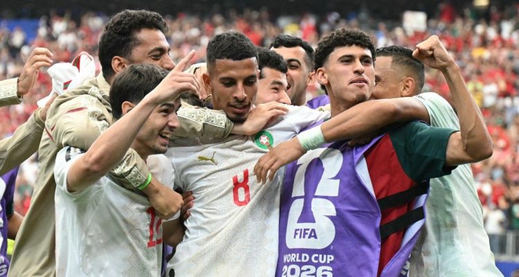 hasil-kanada-vs-maroko-piala-dunia-2026.webp Selebrasi para pemain timnas Maroko setelah memastikan kemenangan atas Kanada di Piala Dunia 2026.