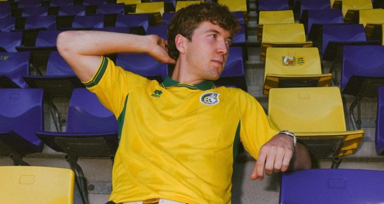 Langkah baru dalam karier Ole Romeny yang resmi memilih Fortuna Sittard sebagai labuhan barunya di kompetisi kasta tertinggi Belanda.