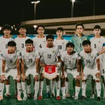 hasil-pertandingan-indonesia-u17-vs-malaysia.webp Skuad utama Timnas Indonesia U-17 berfoto bersama sebelum pertandingan melawan Malaysia U-17.