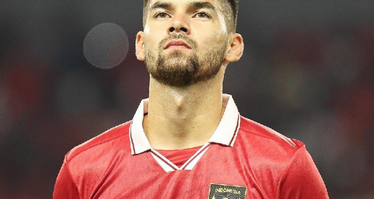 sandy-walsh-resmi-gabung-persib-bandung.webp Pemain Timnas Indonesia Sandy Walsh yang dikabarkan resmi bergabung dengan klub Liga 1 Persib Bandung dengan kontrak hingga tahun 2029.