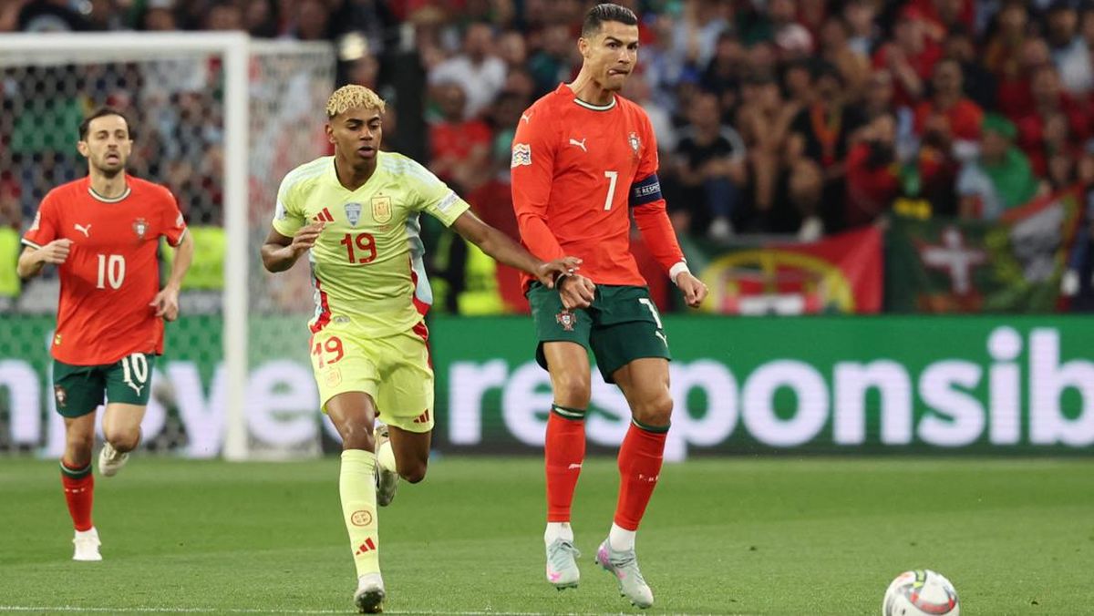 Duel sengit Portugal vs Spanyol mempertemukan intensitas tinggi antar raksasa Eropa di atas lapangan hijau.