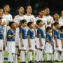Para pemain Timnas Indonesia menyanyikan lagu kebangsaan sebelum laga piala AFF 2026.