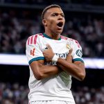 real-madrid-pesta-gol-mbappe-hattrick-sociedad.webp Kylian Mbappe merayakan gol hat-trick saat Real Madrid membungkam Real Sociedad 4-1.