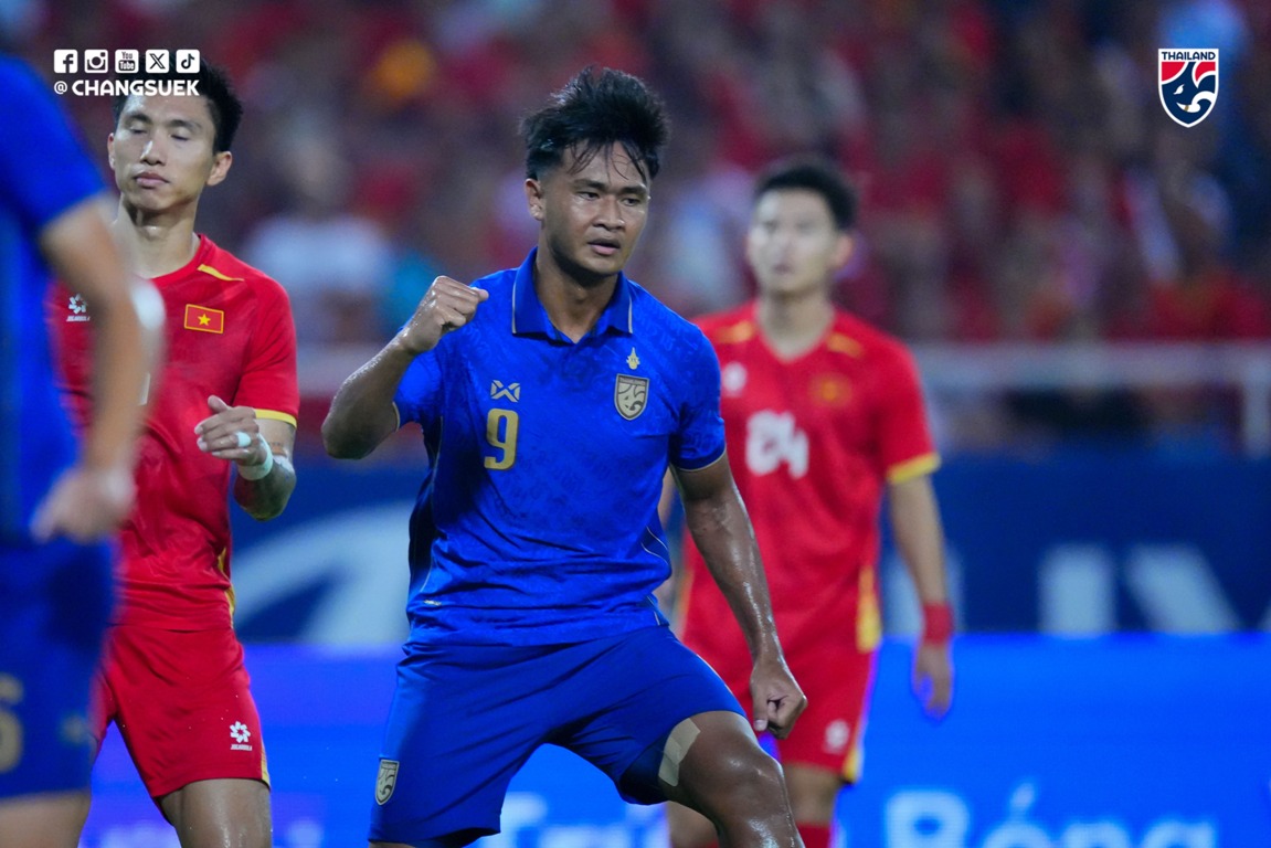 Pemain Thailand berselebrasi di tengah laga melawan Timnas Vietnam pada Piala AFF 2026.