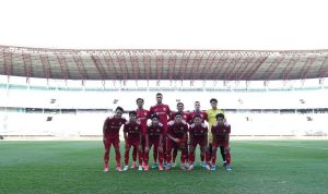 Skuad utama Persija Jakarta siap berlaga. Macan Kemayoran dijadwalkan menantang klub Australia, Brisbane Roar, di Jakarta International Stadium (JIS) pada 29 Agustus.