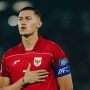 Kapten Timnas Indonesia Jay Idzes bersama striker Sassuolo Kieron Bowie mengucapkan HUT RI ke-81 dari Italia.