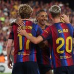 barcelona-bantai-rayo-vallecano-raphinha-selebrasi.webp Selebrasi pemain Barcelona Raphinha bersama rekan setimnya saat laga melawan Rayo Vallecano.