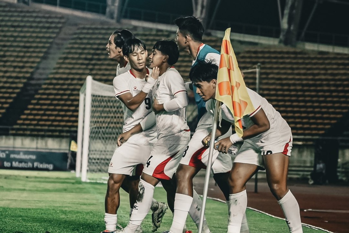 Selebrasi para pemain Timnas Indonesia U-20 usai mencetak gol ke gawang Laos yang mengunci kemenangan telak 3-0.