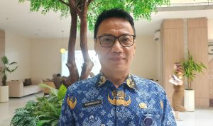 Sudirman DJ memberikan keterangan terkait kondisi dan pemantauan kualitas udara Balikpapan.