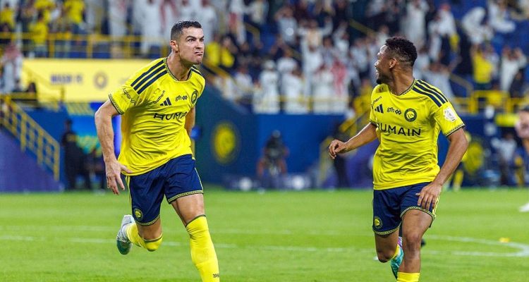 cristiano-ronaldo-al-nassr-al-kholood-5.webp Cristiano Ronaldo melakukan selebrasi usai mencetak gol untuk Al Nassr melawan Al Kholood.